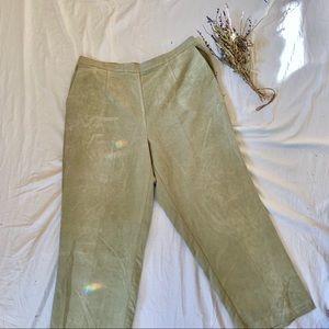 Vintage Alfred Dunner Green Suede Stretch Pants 18